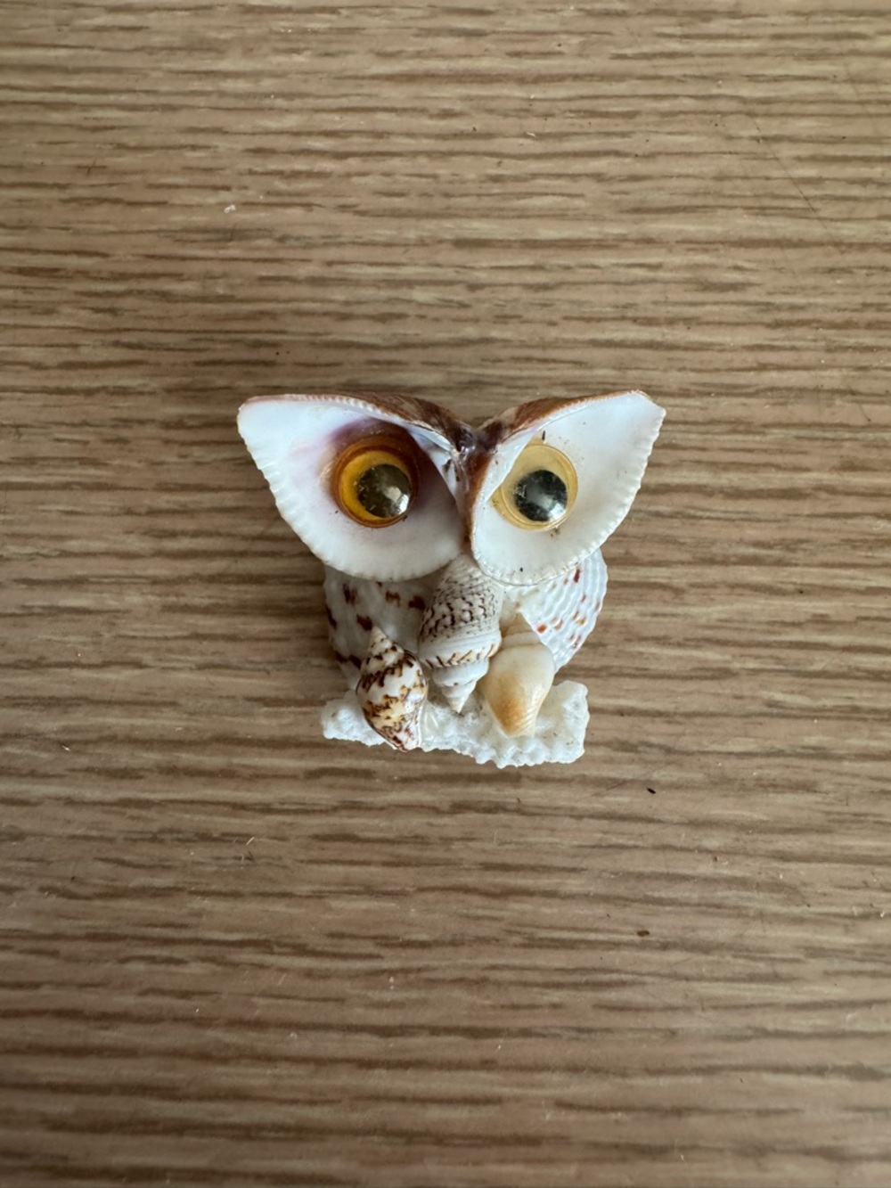 Vintage Handcrafted Shell Owl Magnet